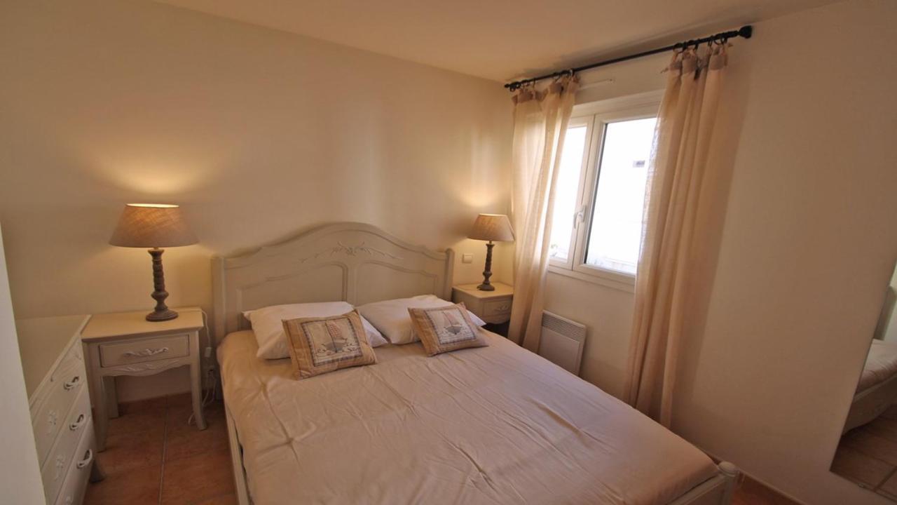 Sainte-Maxime - 3 Bedroom Apartment, Air Conditioned, Outdoor Terrace, Swimming Pool Екстериор снимка